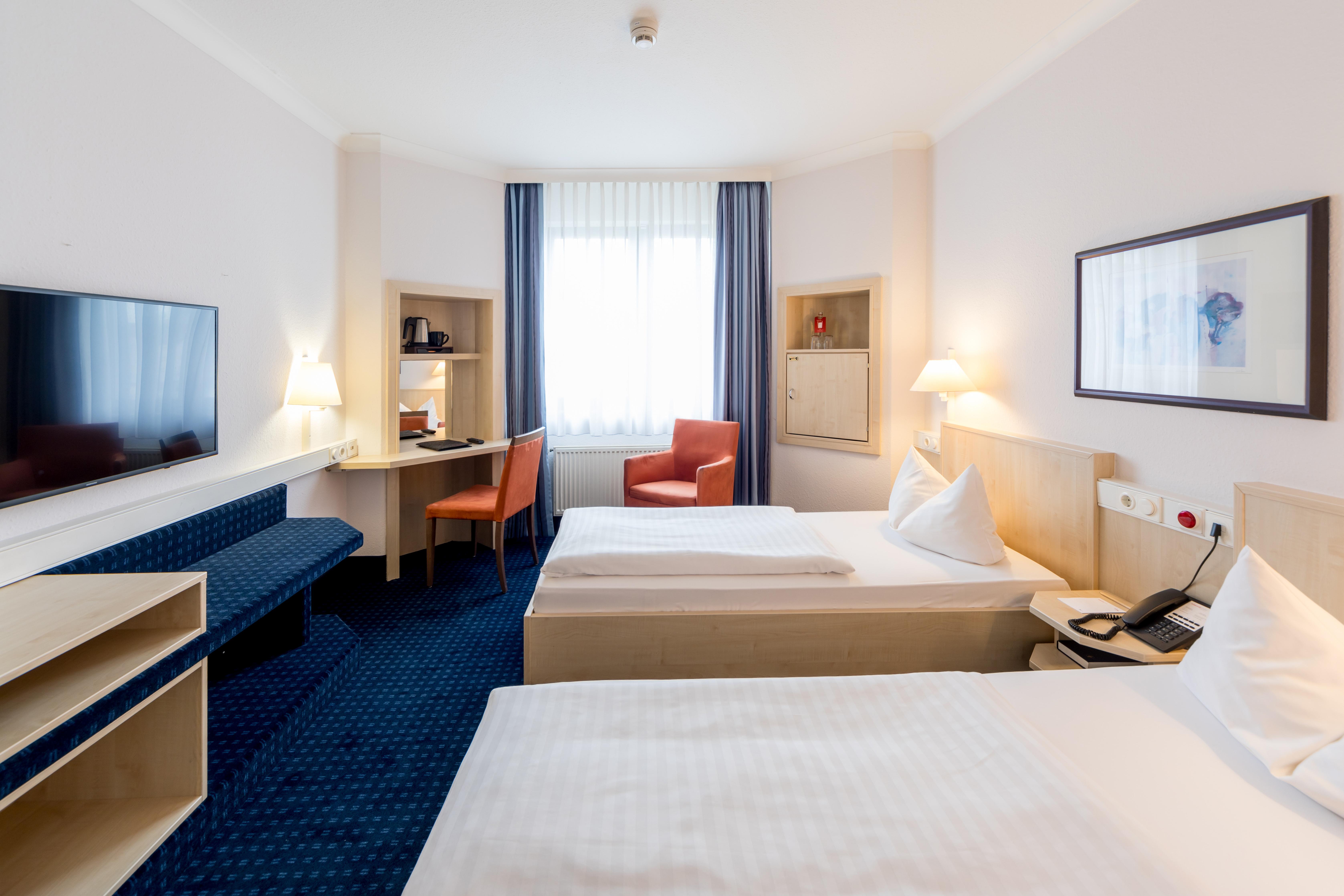 Hotel Intercityhotel 4*